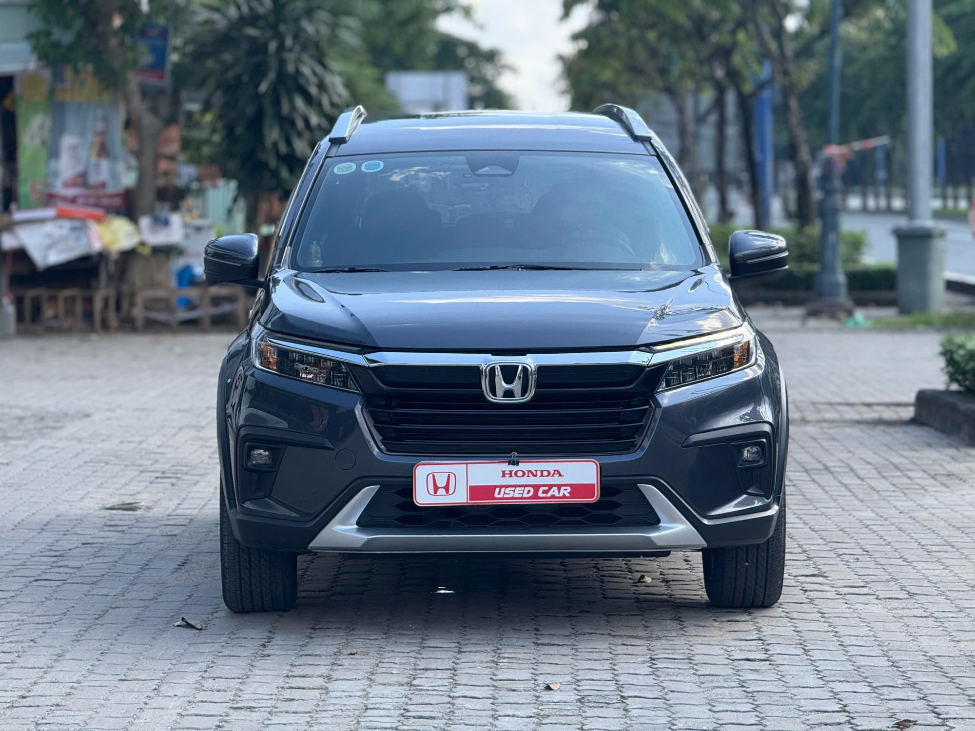Honda BR-V L Xám Giá 640tr (Thương lượng)| Xe đã qua sử dụng Chính Hãng tại Honda Ô tô Quận 2